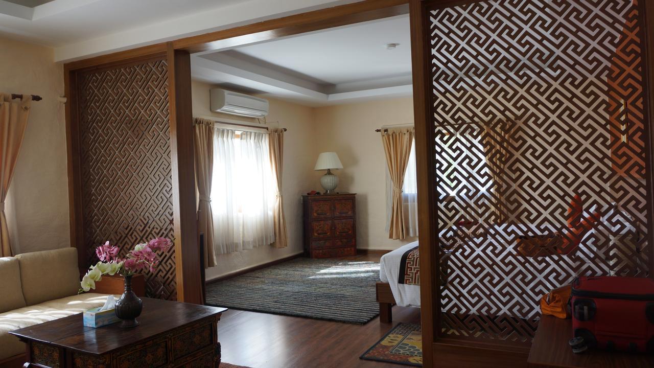 Nāmbo Royal Mustang Resort المظهر الخارجي الصورة