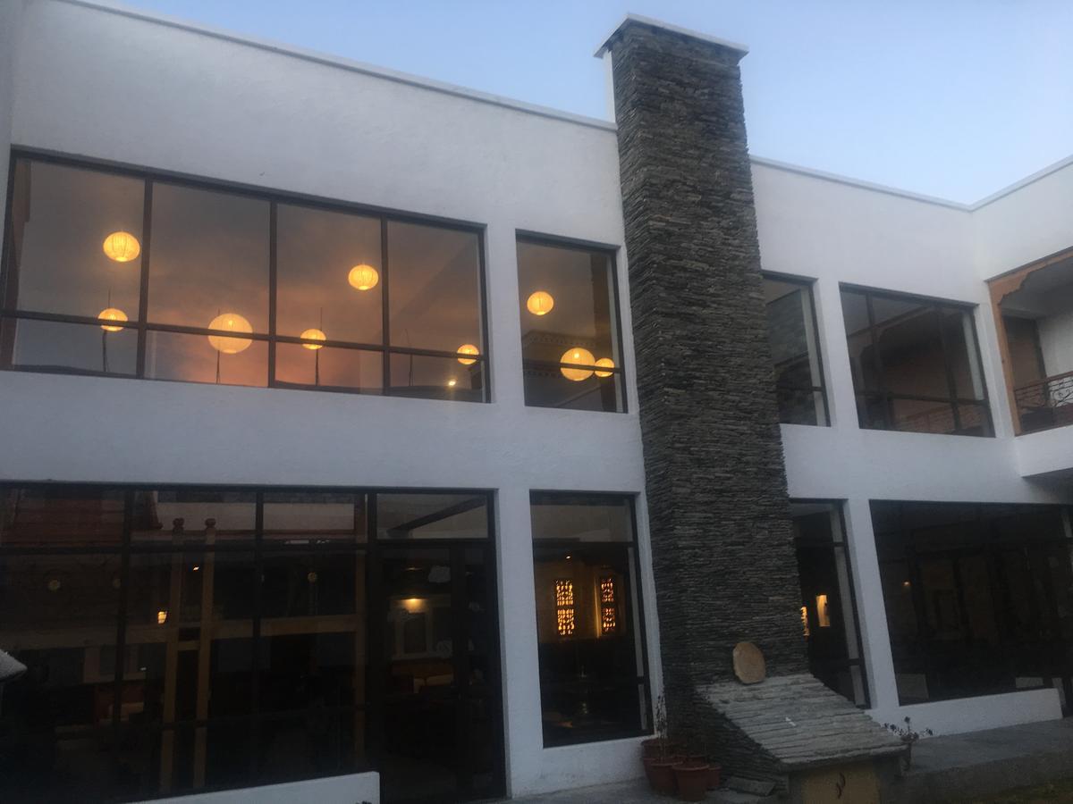Nāmbo Royal Mustang Resort المظهر الخارجي الصورة
